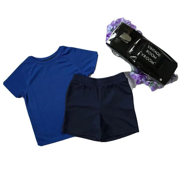 Spotted Zebra NWOT Sports Outfit Boys 2T - Picture 1 of 9